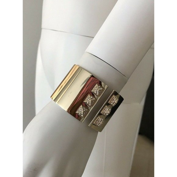 Victoria's Secret Scandalous Cuff Bracelet Gold Sexy Pyramid Limited Edition - Picture 2 of 12